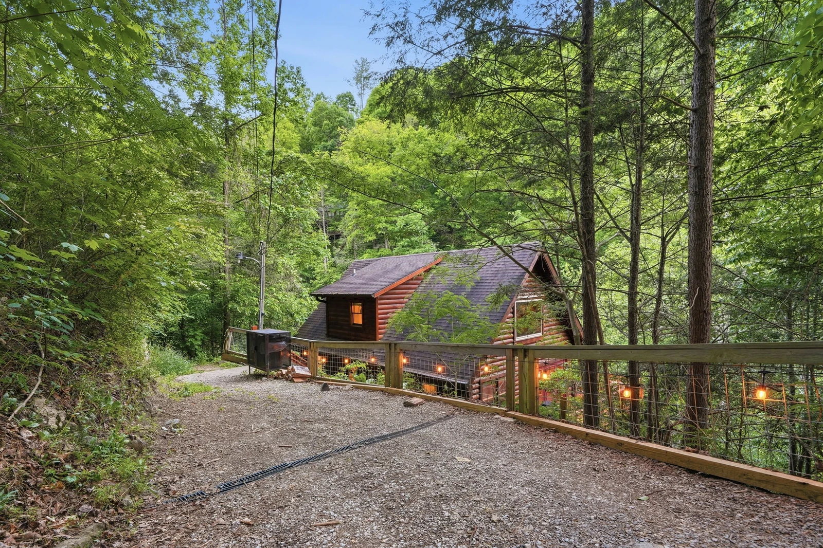 1563 Grant Road