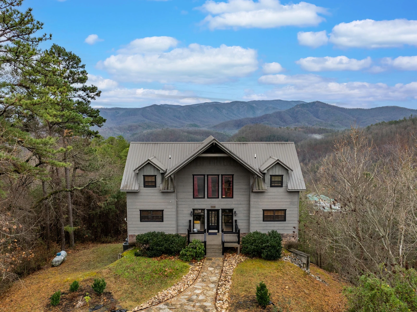1118 Eagle Pointe Way