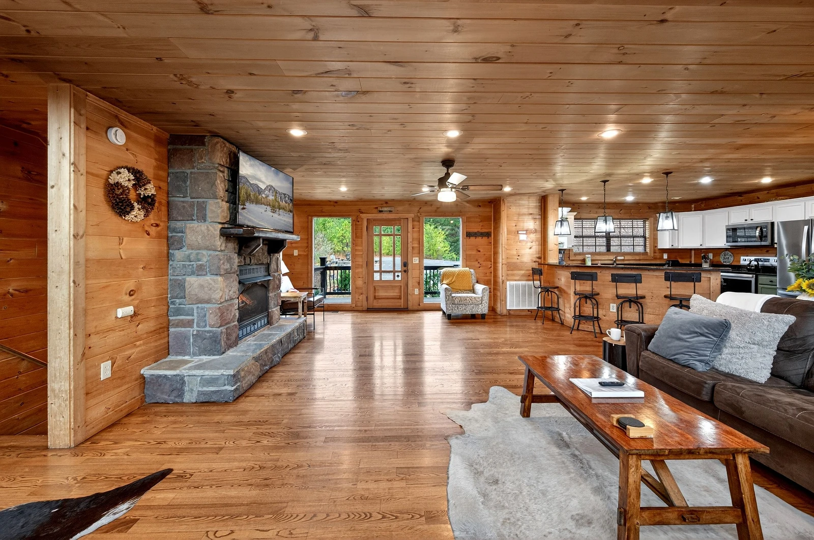 1118 Eagle Pointe Way