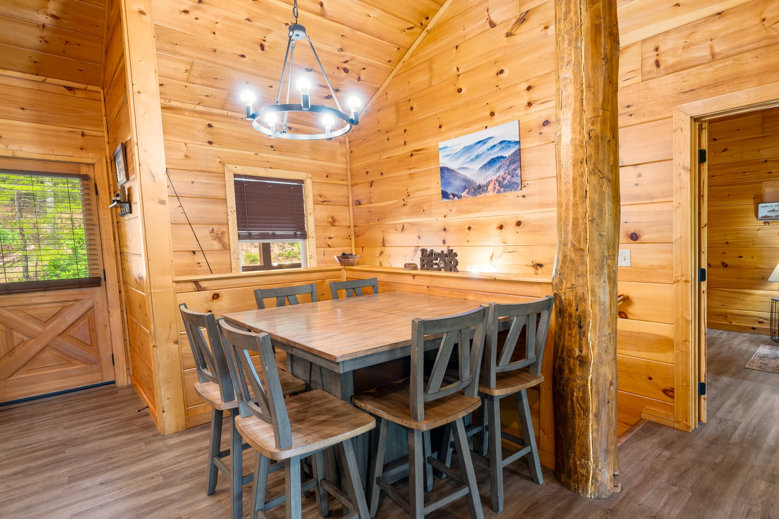 1533 Bear Valley Rd