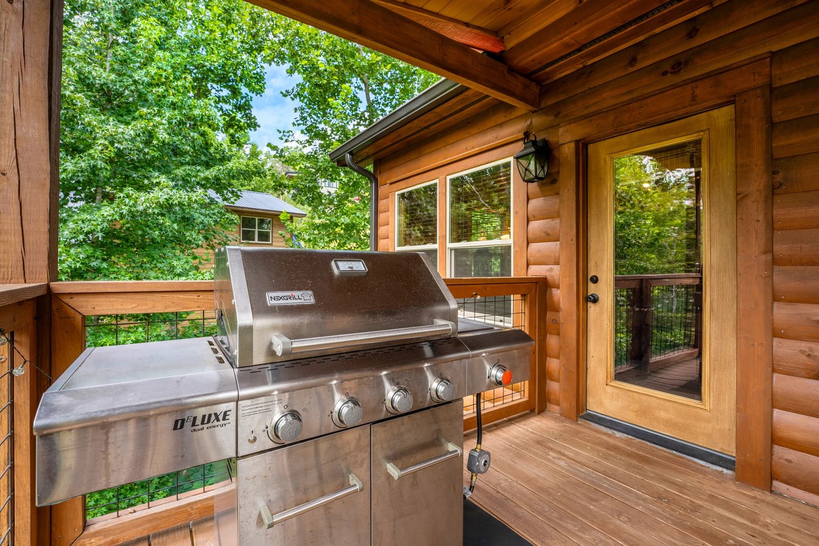 1533 Bear Valley Rd