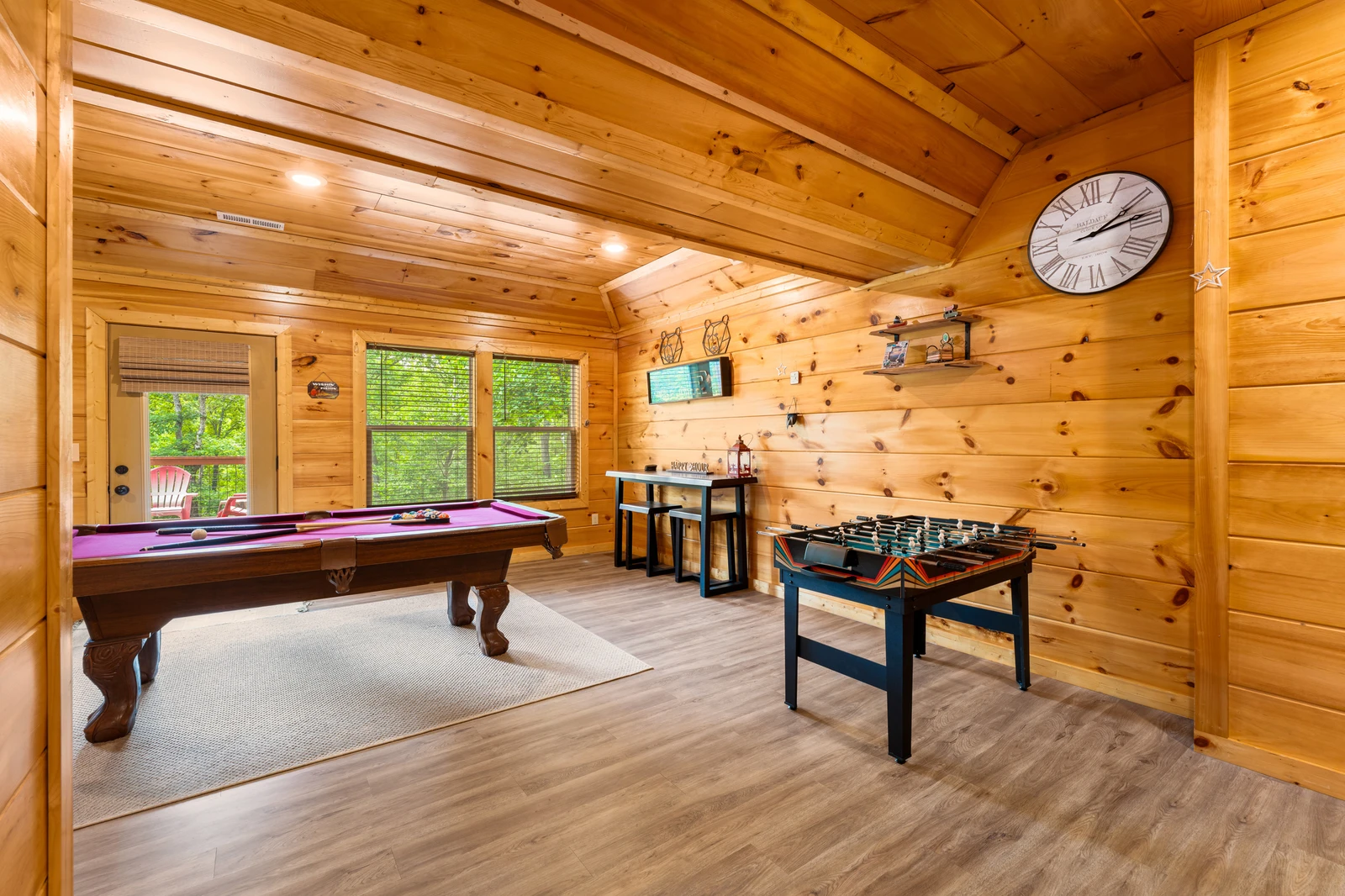 1533 Bear Valley Rd