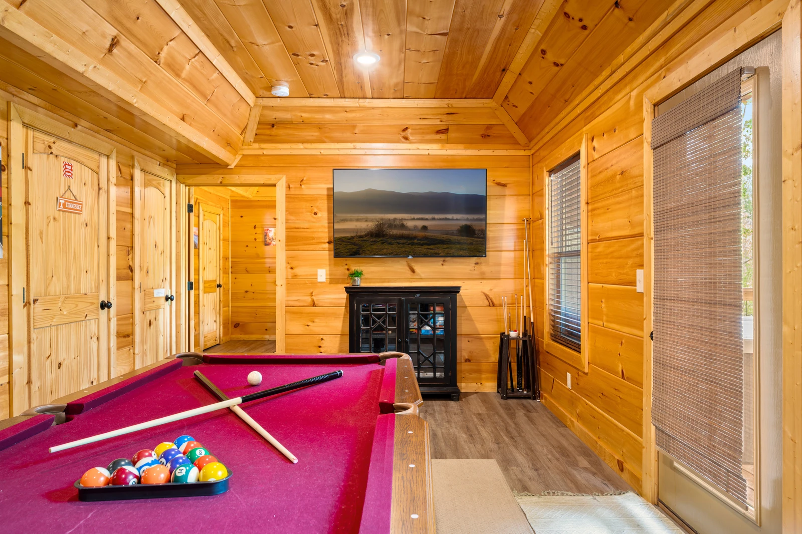 1533 Bear Valley Rd