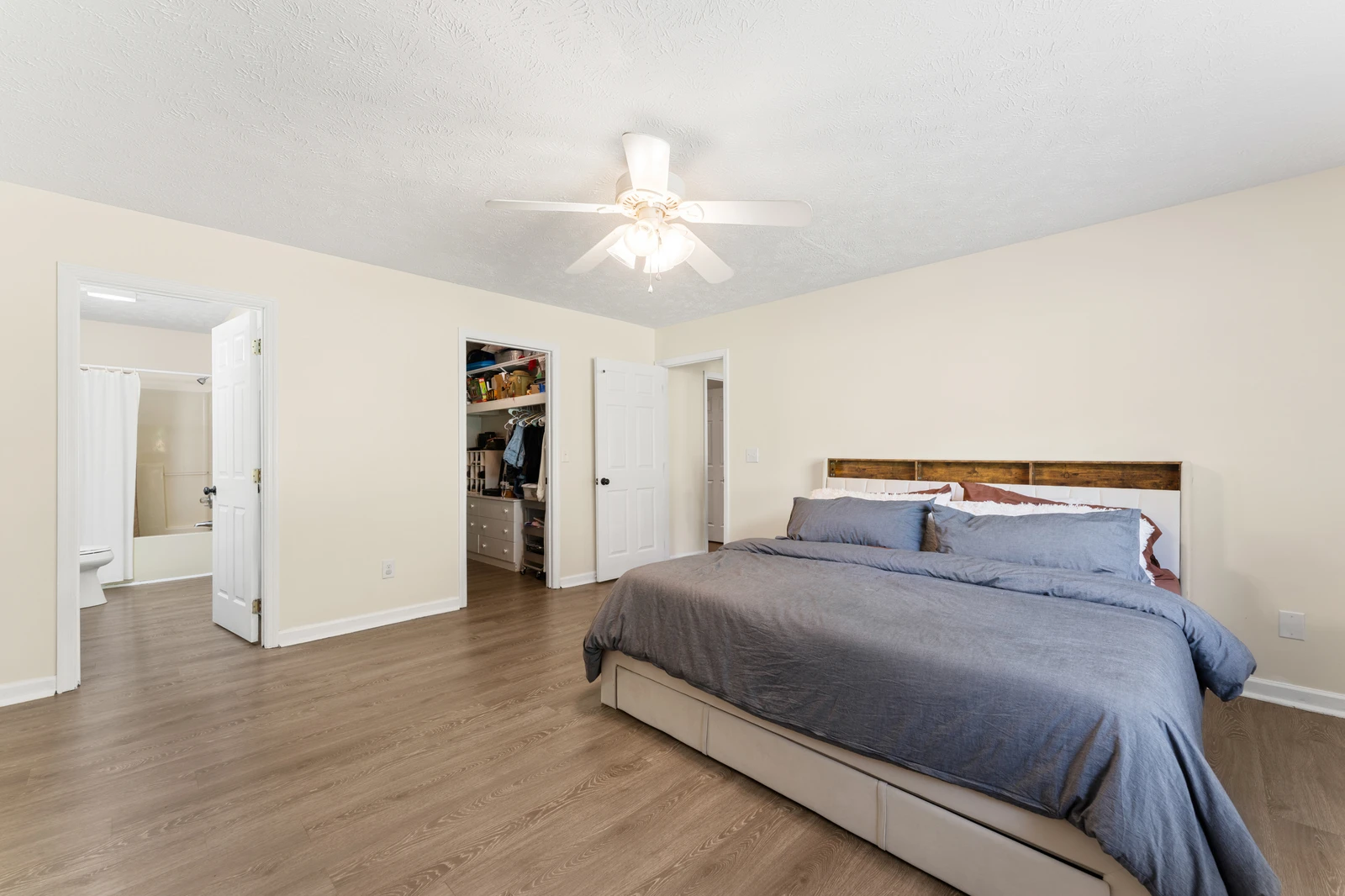 1301 Snappwood Dr