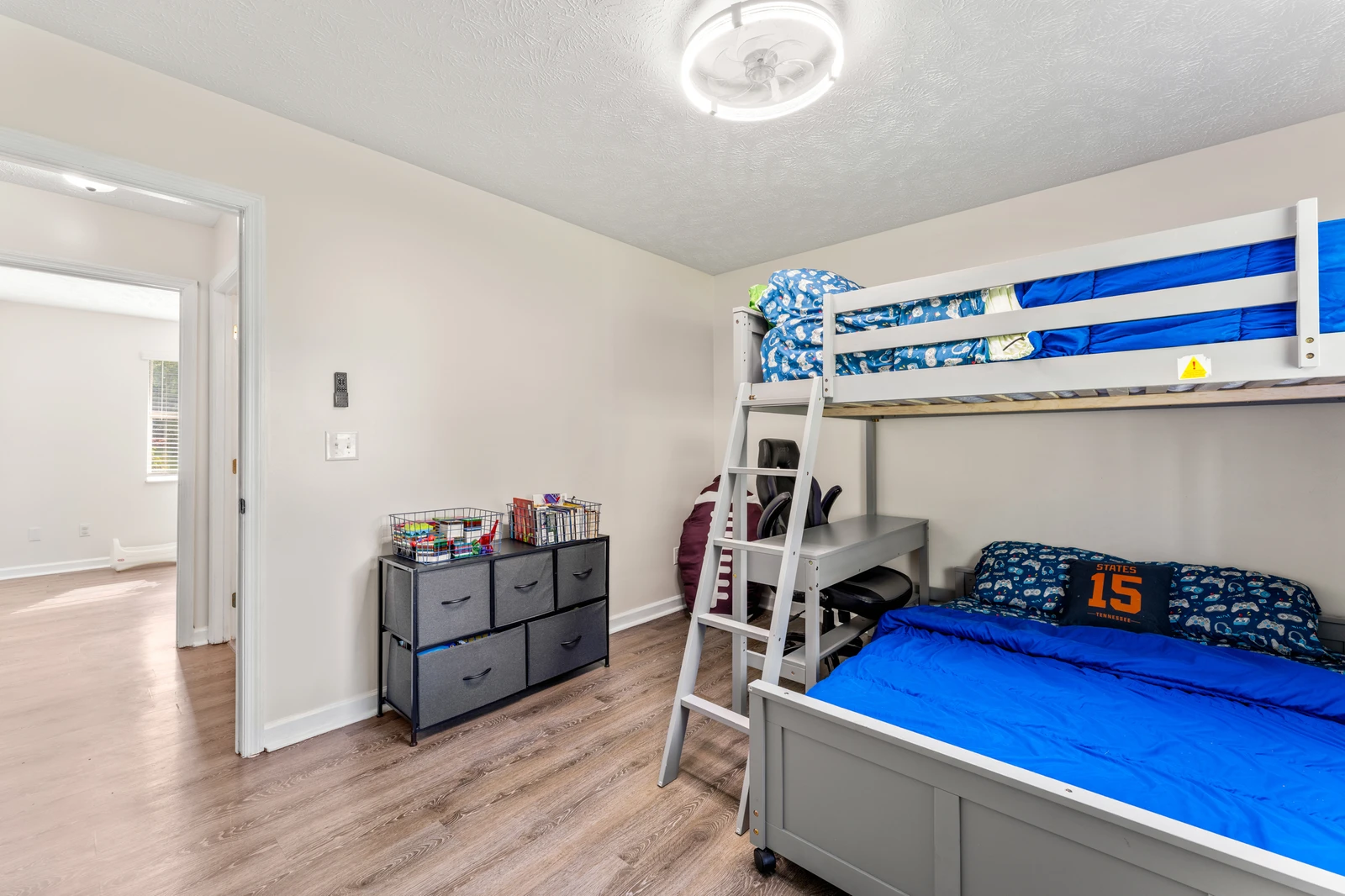 1301 Snappwood Dr