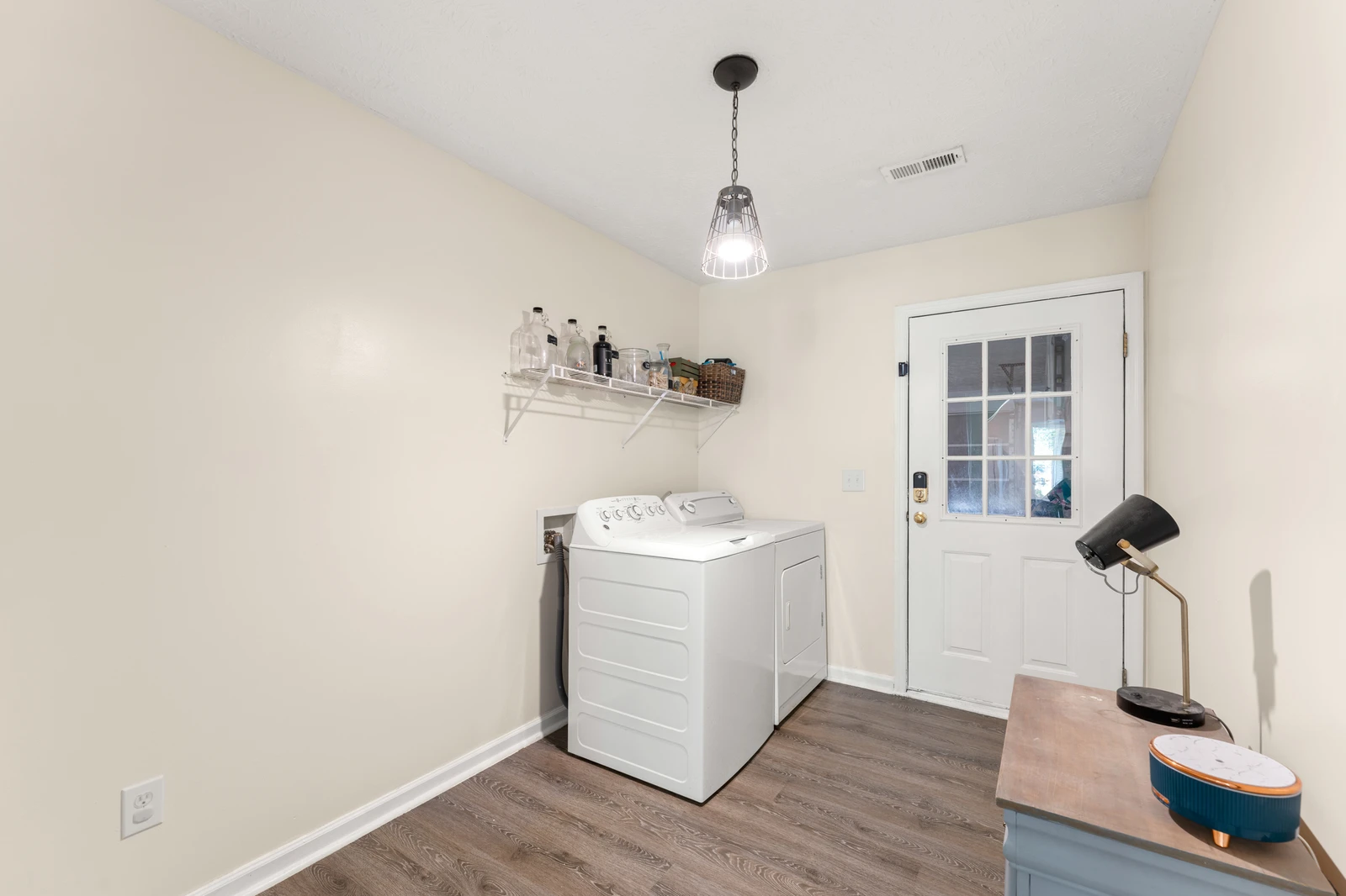 1301 Snappwood Dr