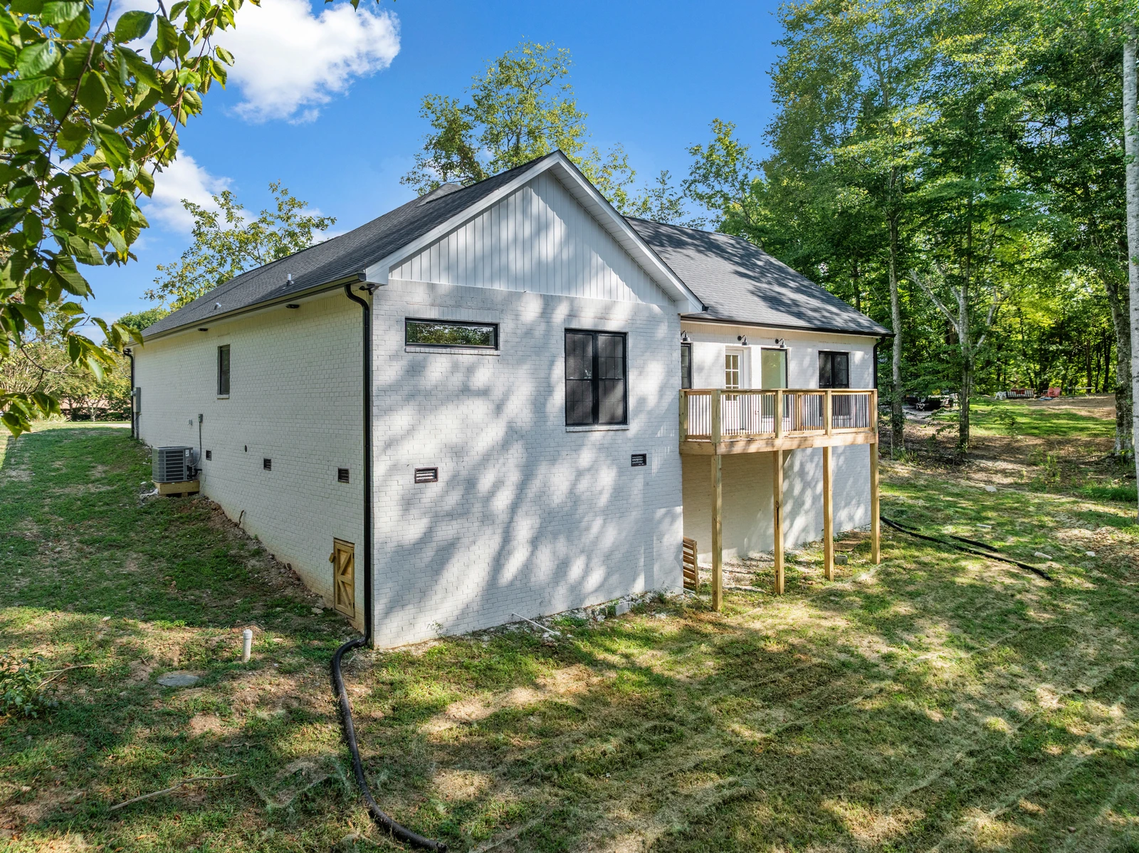 1430 Beechtop Ln