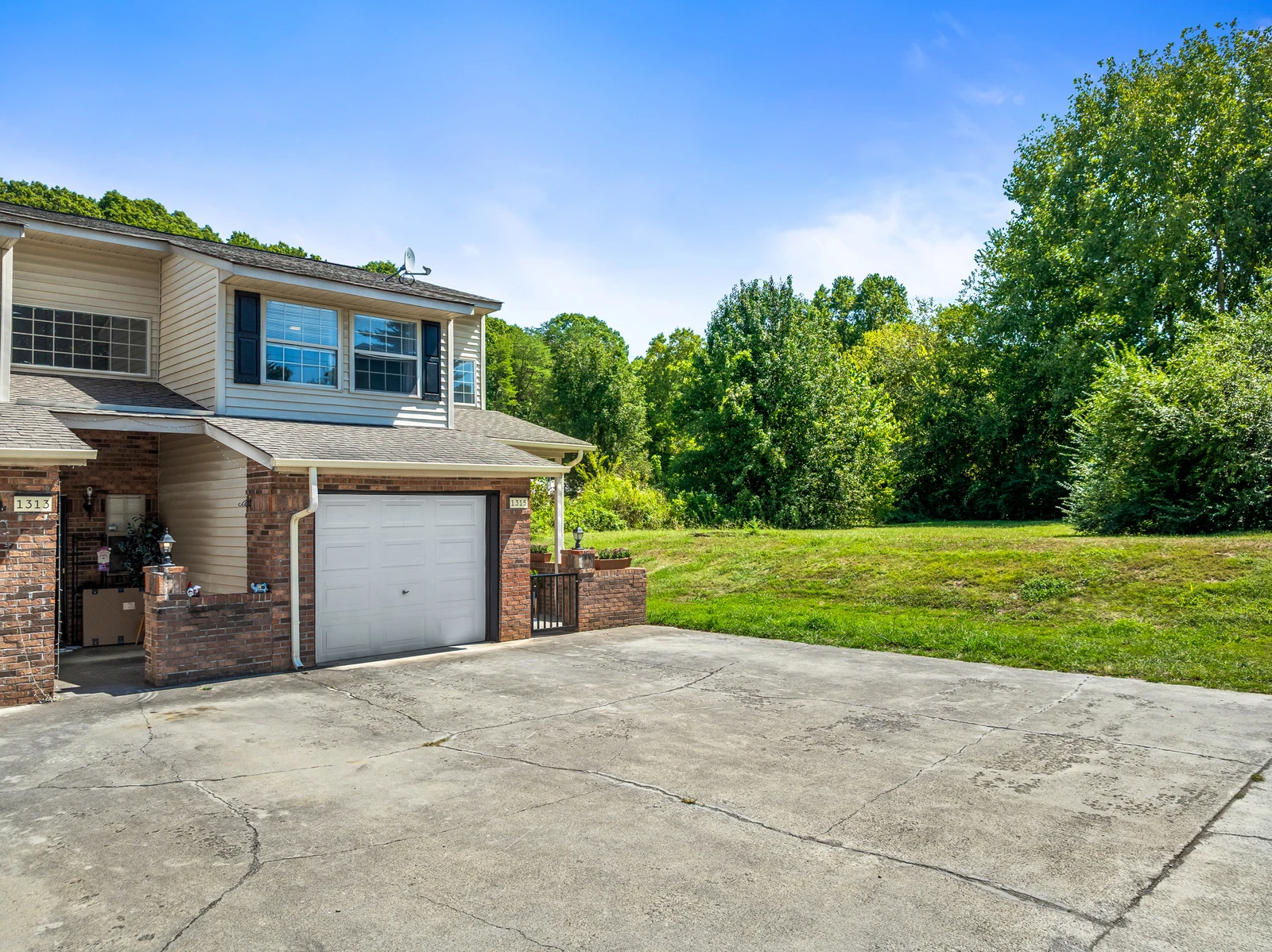 1315 Mountain Meadows Way