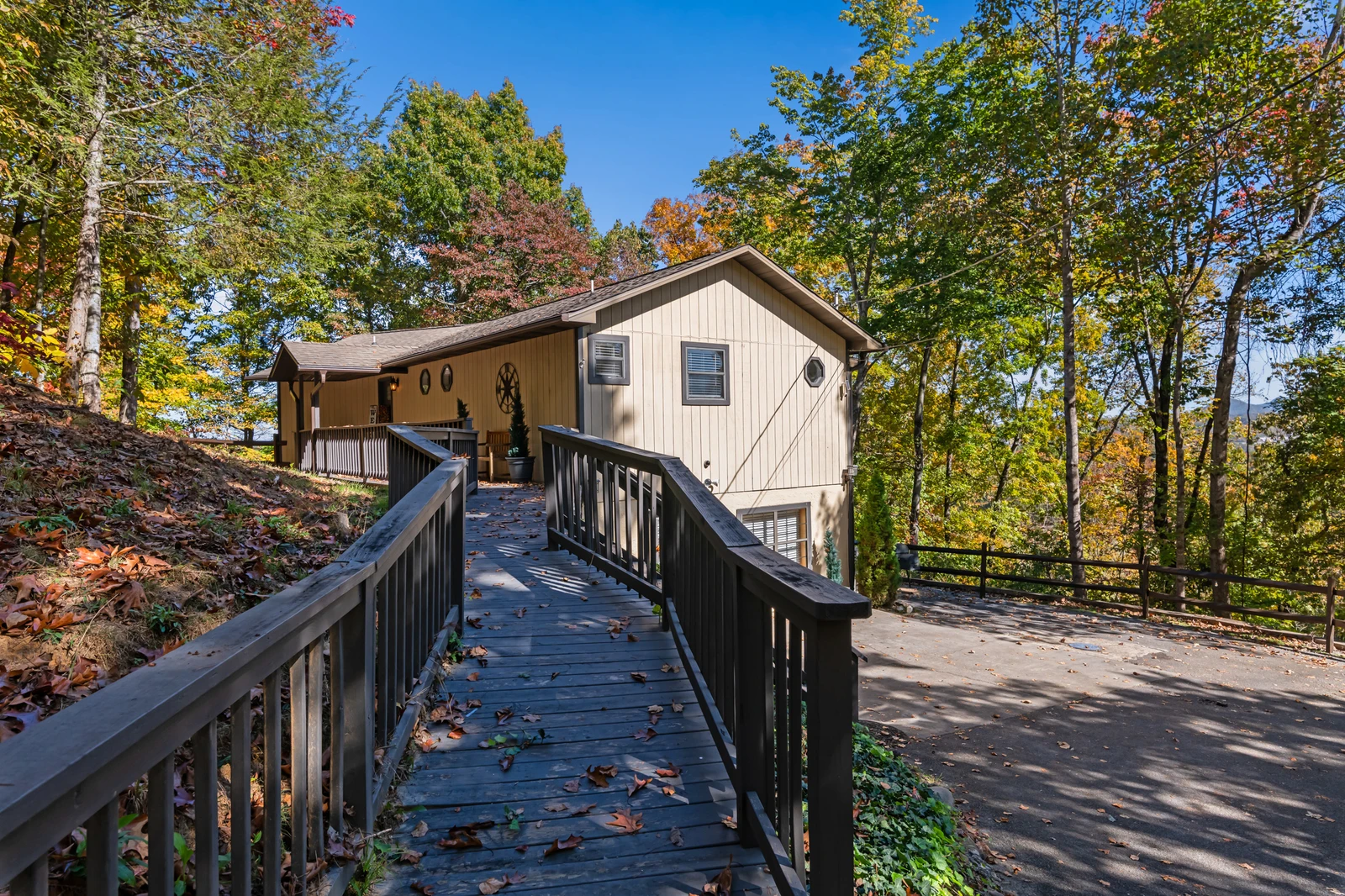 742 Lloyd Huskey Rd